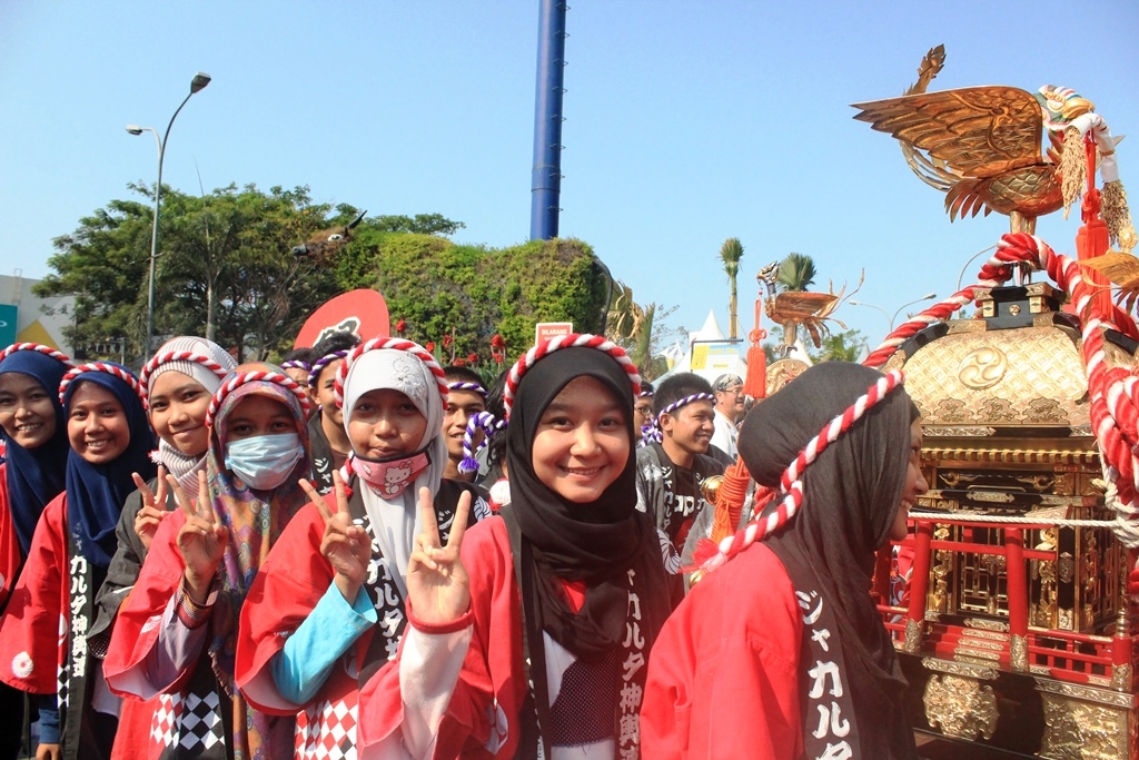 Beratnya Omikoshi Sensasi Tak Tertandingi 6
