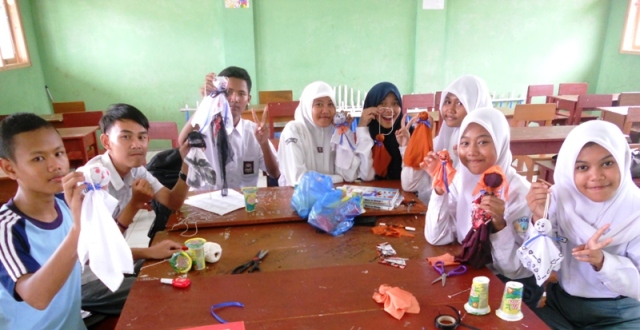 boneka jepang si gundul penangkal hujan 2