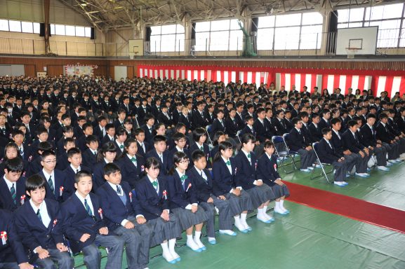 Nyuugakushiki Upacara Penerimaan Siswa Baru di Jepang
