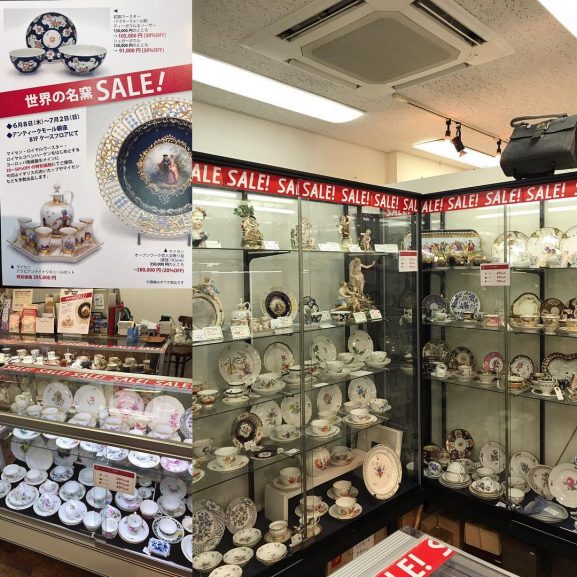 15 Toko Souvenir Terbaik di Tokyo