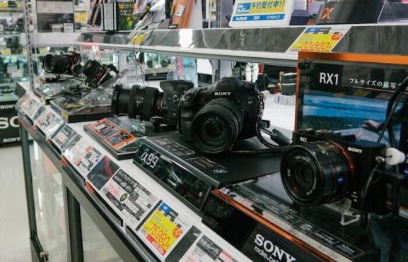 Beli Kamera di Jepang