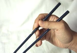 Cara Pintar Menggunakan Sumpit ala Jepang