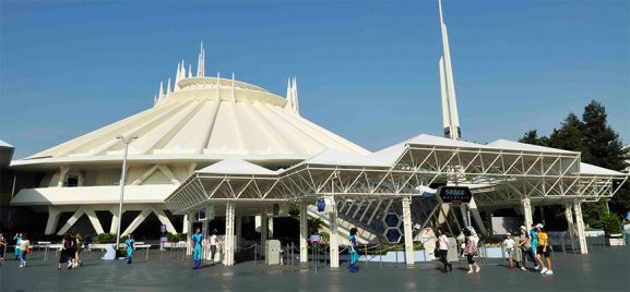 Wahana Terbaik Tokyo Disneyland