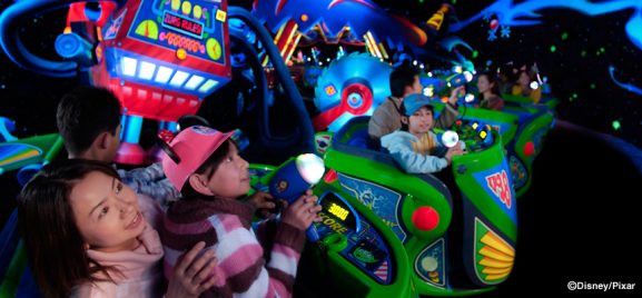 Wahana Terbaik Tokyo Disneyland