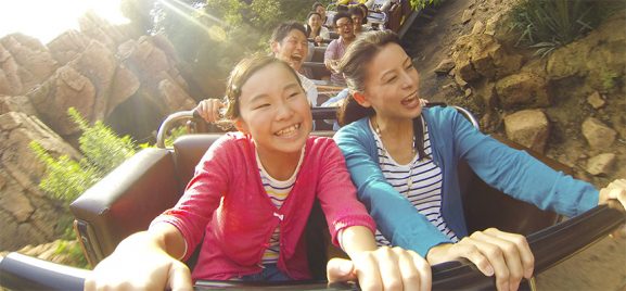 Wahana Terbaik Tokyo Disneyland