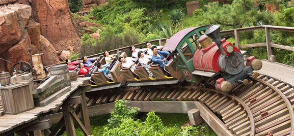 Wahana Terbaik Tokyo Disneyland