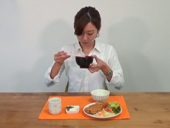 Etika Meja Makan Jepang