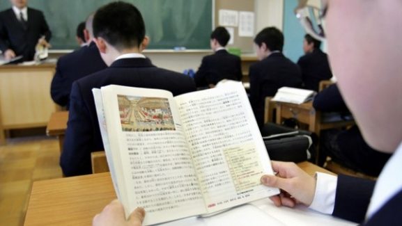 Tingginya Budaya Membaca Bangkitkan Dunia Literasi Jepang