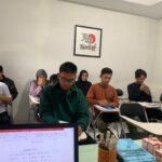 Peserta pelatihan bahasa Jepang di kelas persiapan kerja ke Jepang dengan visa Tokutei Ginou di lembaga Tensai.